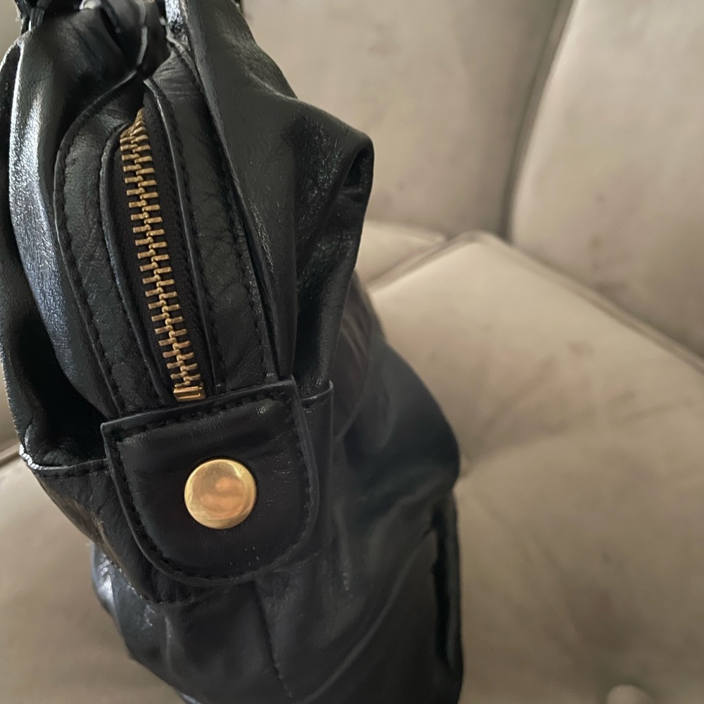 BCBG handbag - Picture 2 of 7